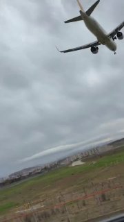 Сильный шторм обрушился на Стамбул