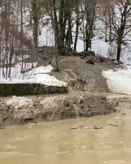 Сель на Роза Хутор: дорога утопает в грязи