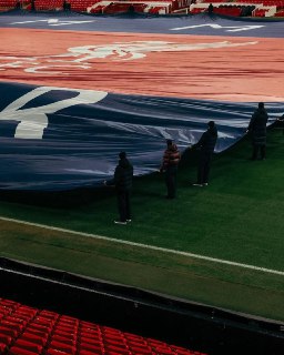 Tommy Hilfiger и «Ливерпуль»: новое партнерство в мире спорта